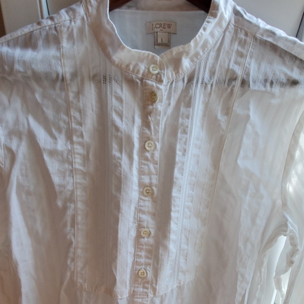 Dainty lace and cotton jcrew long sleeve top.